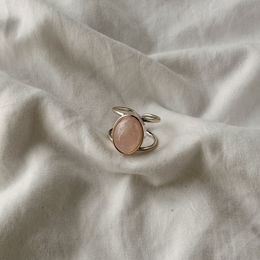 Silver Plated Small Oval Cabochon - Rose Quartz - Adjustable Ring (US 5.5-9.5)